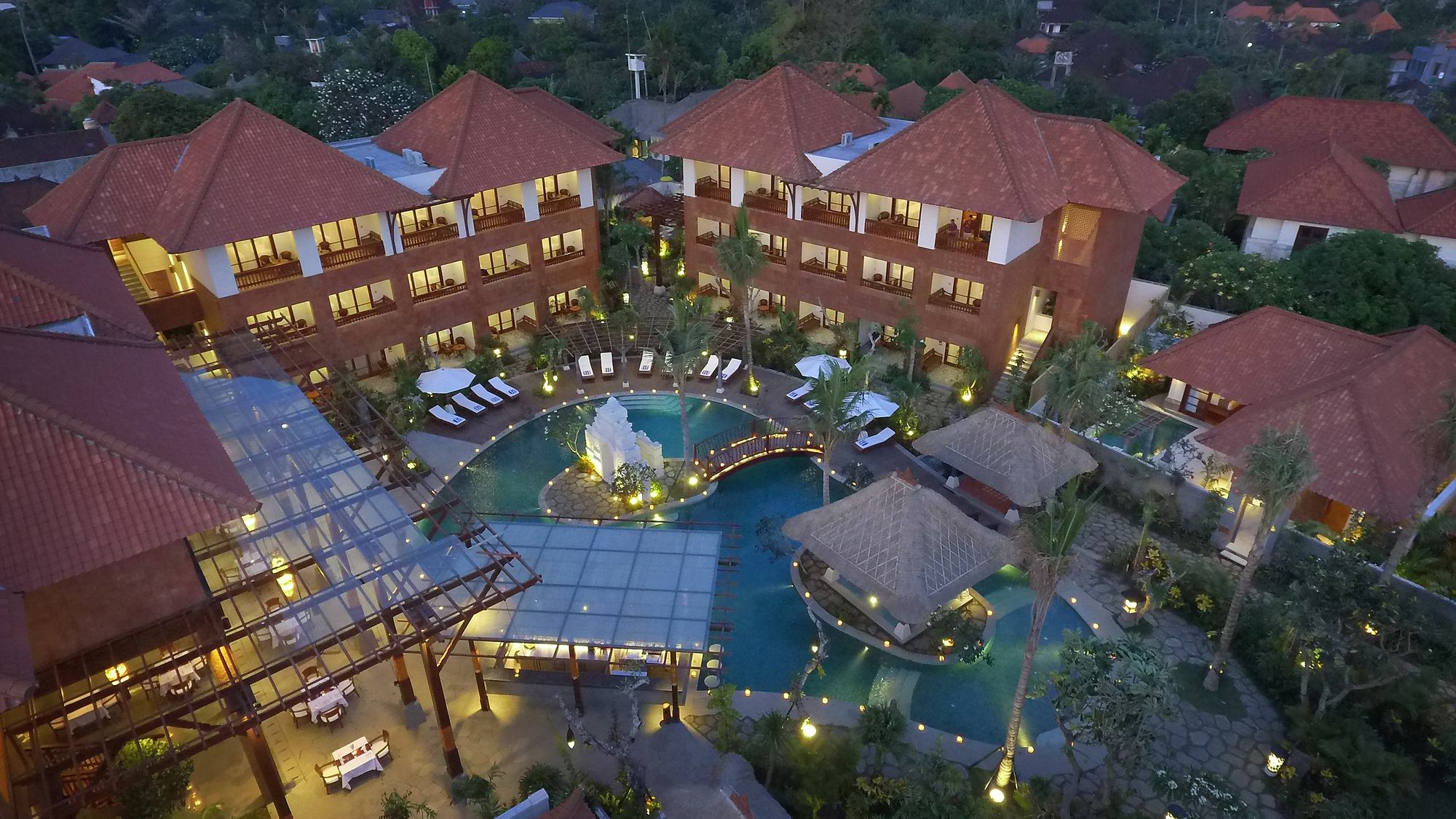 Отель The Alantara Sanur Экстерьер фото